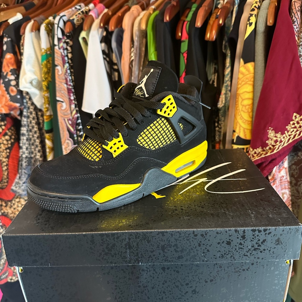Jordan Retro 4 Thunder Yellow GS 6.5Y - Picture 2 of 6